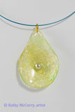 Magic Drops: Pale Yellow with Glass Pearl