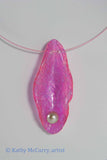 Magic Shell: Bright Pink with Glass Pearl